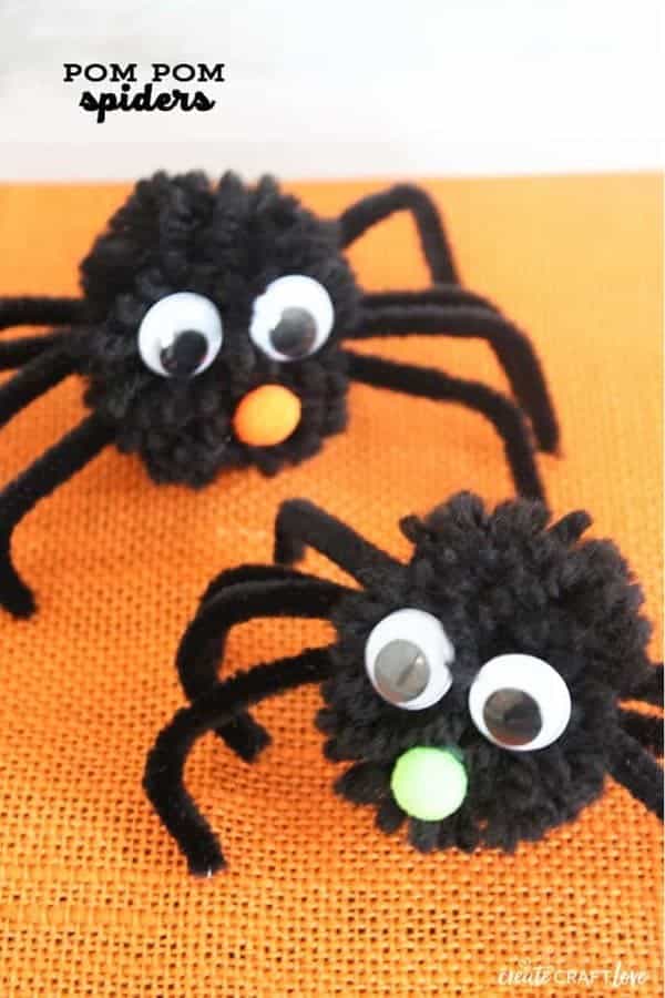 Pom Pom Spiders for Halloween