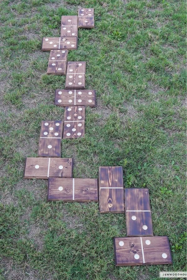 DIY Lawn Dominoes