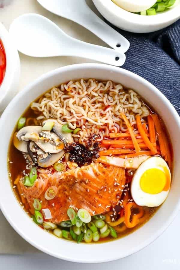 SALMON RAMEN