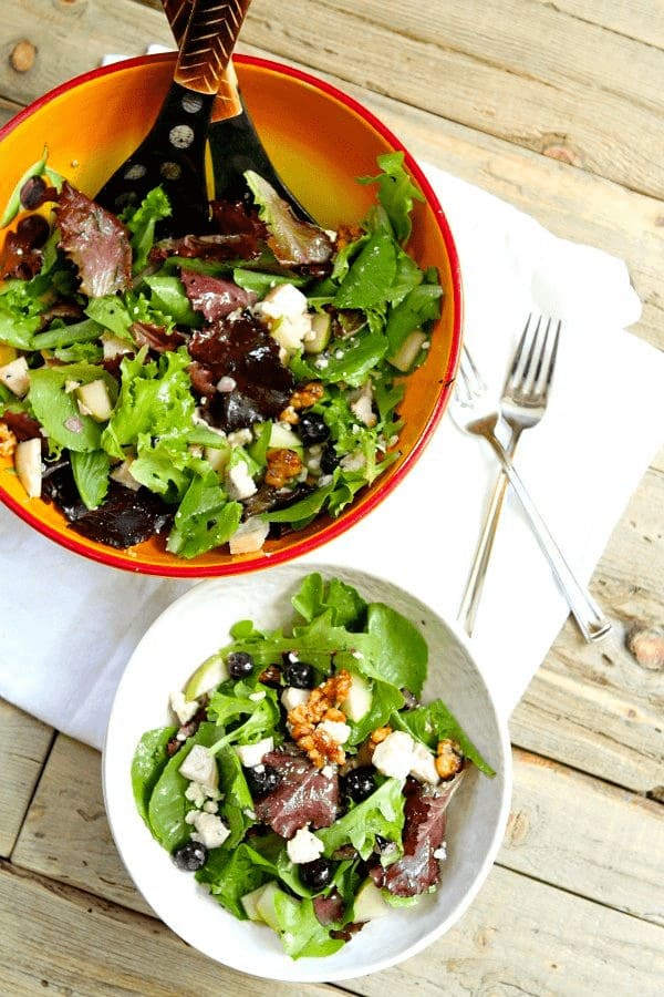 Blueberry, Blue Cheese, and Glazed Walnut Salad