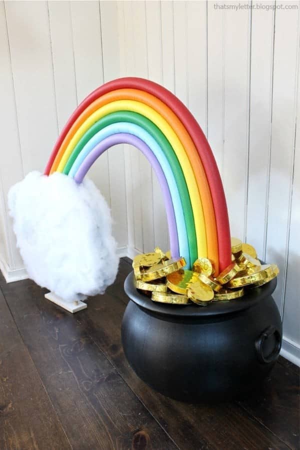 DIY Giant Pot of Gold