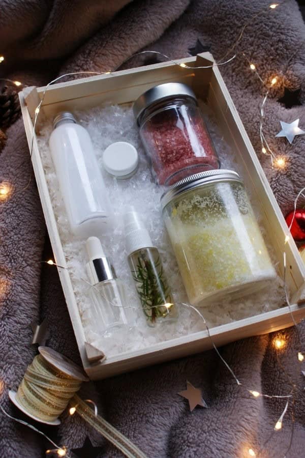 DIY BEAUTY SPA KIT GIFT BASKET