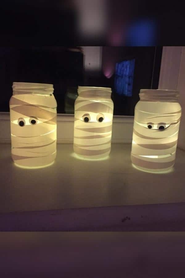 SIMPLE MUMMY JAM JAR LANTERNS