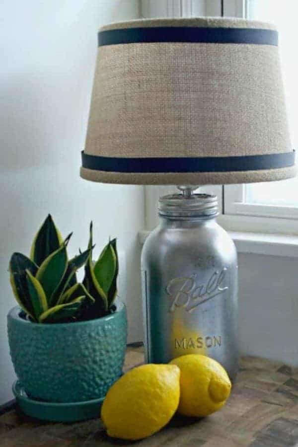 DIY MASON JAR LAMP