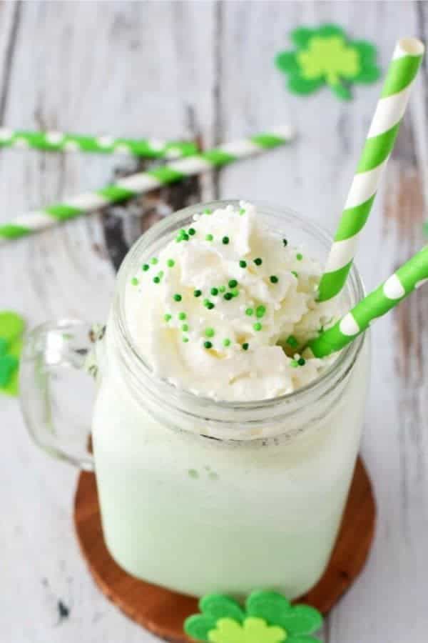 Copy Cat Mcdonald’s Shamrock Shake