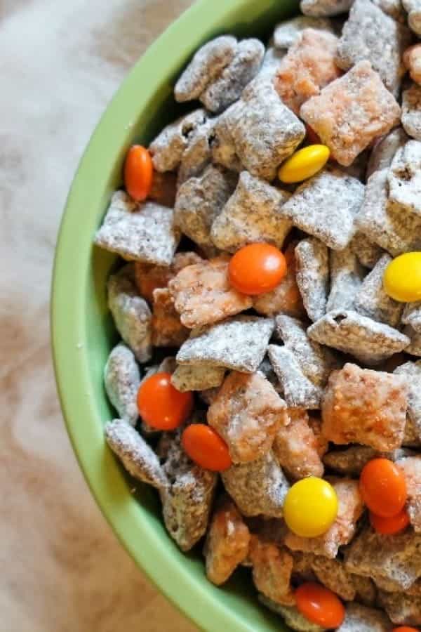 Halloween Muddy Buddies Party Mix