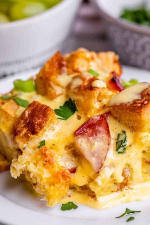 EGGS BENEDICT CASSEROLE OVERNIGHT