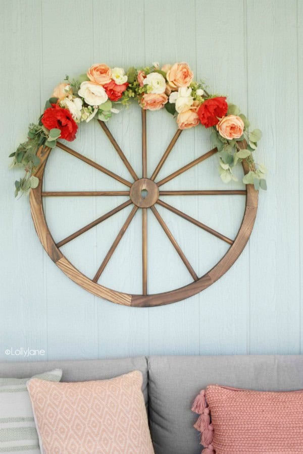 SUMMER WAGON WHEEL WREATH