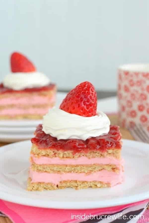 Strawberry Shortcake Eclair Cake