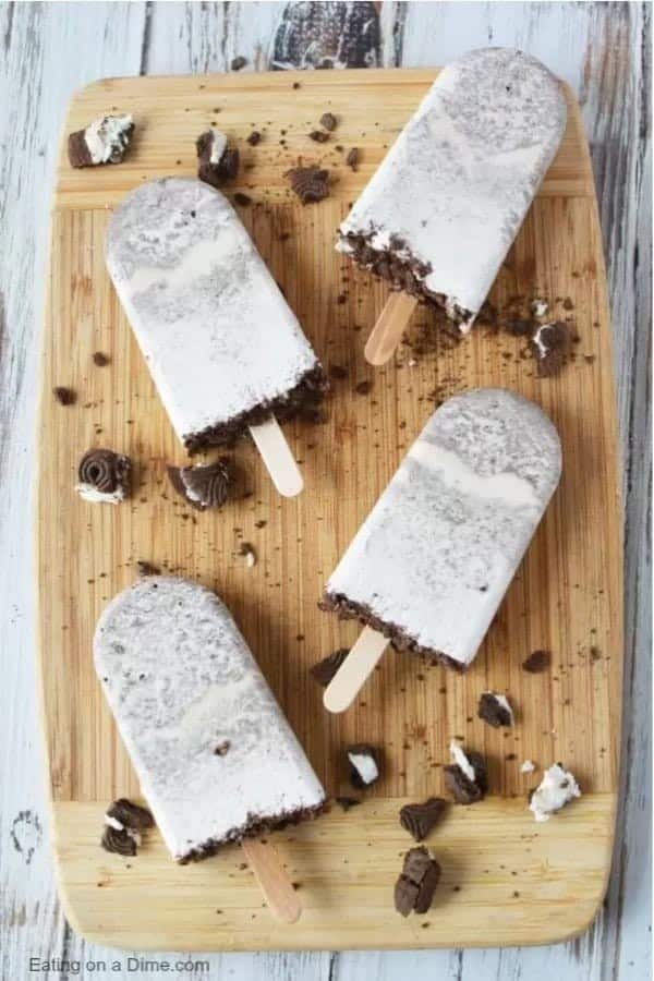 Easy Cookies & Cream Popsicles