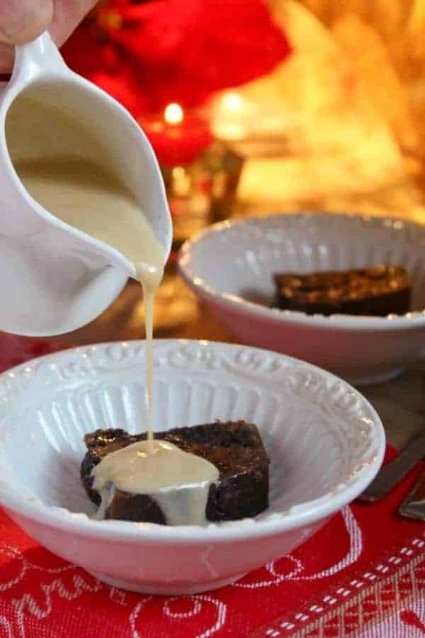 CHRISTMAS PUDDING WITH BRANDY SAUCE