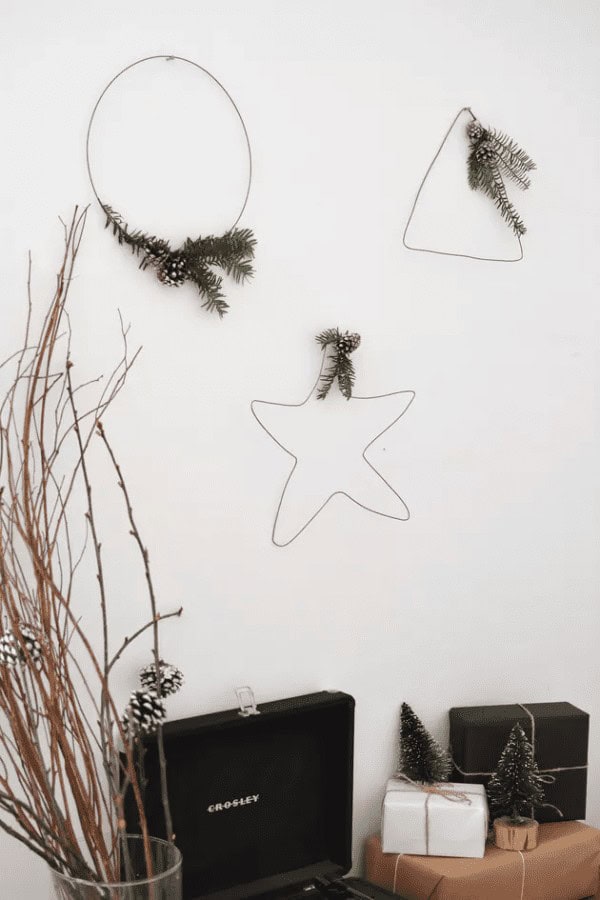 Minimal Wire Wreaths