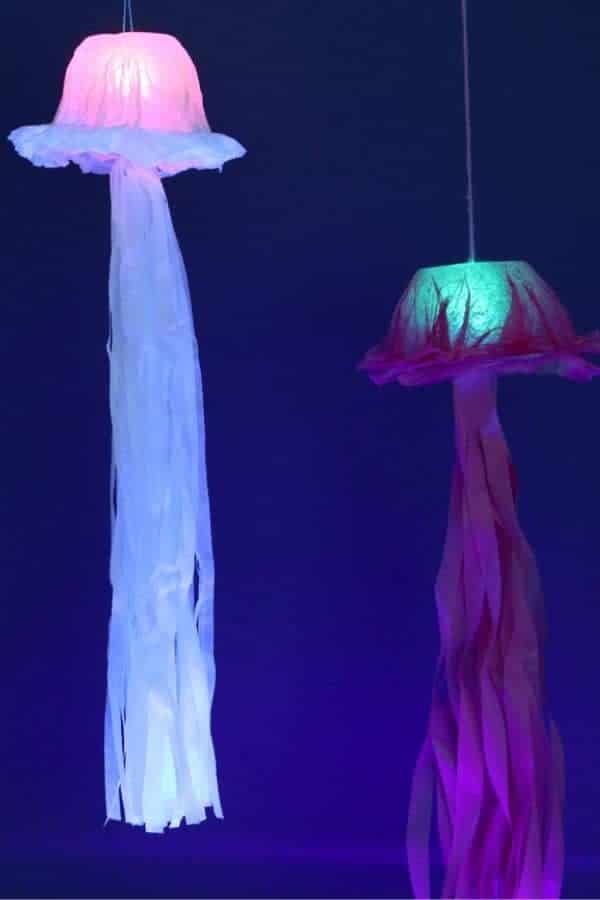 TISSUE PAPER JELLYFISH