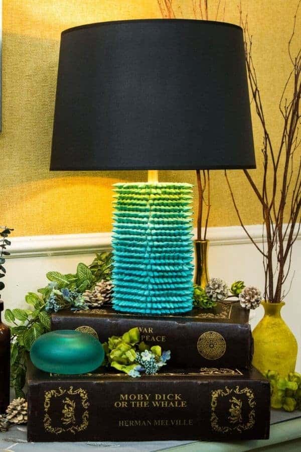 GLITTERING GEMSTONE LAMP