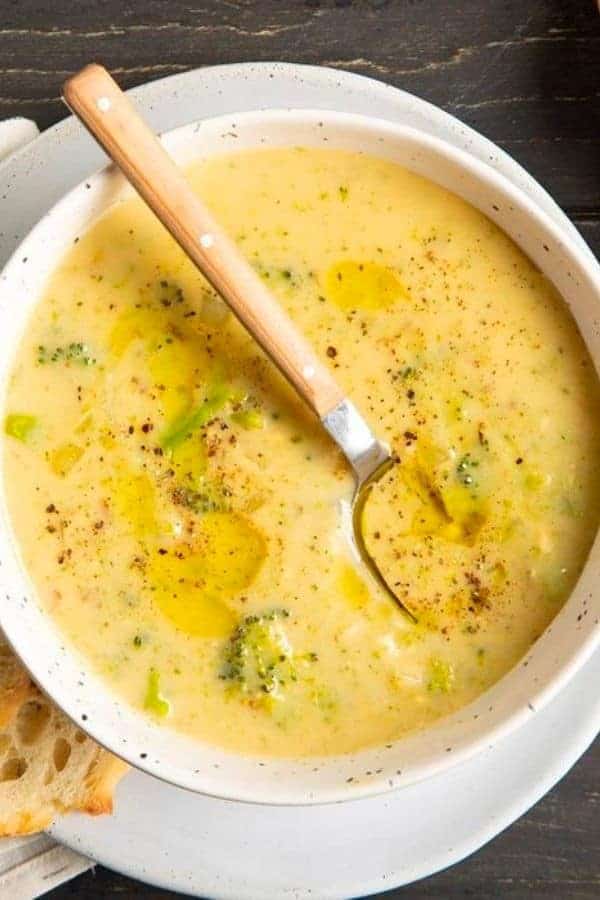 HEALTHY BROCCOLI SOUP