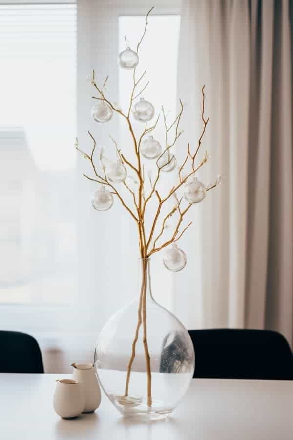 BRANCH CENTERPIECE