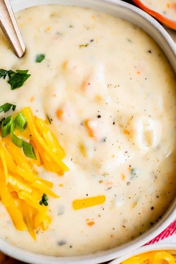 CREAMY OLD-FASHIONED POTATO SOUP