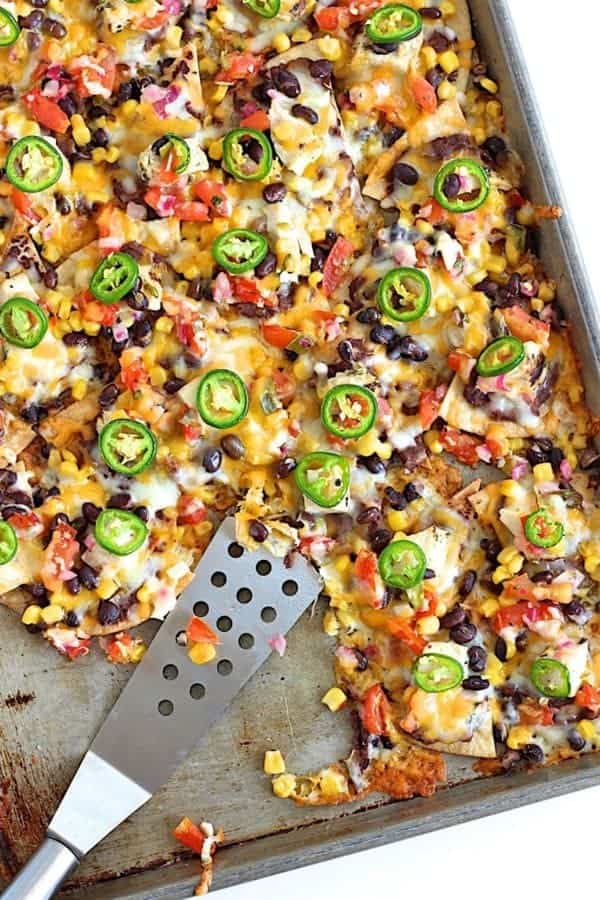 Sheet Pan Chicken and Black Bean Nachos