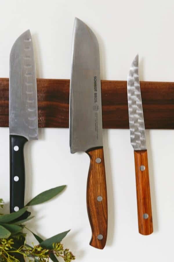 DIY WOODEN MAGNETIC KNIFE HOLDER