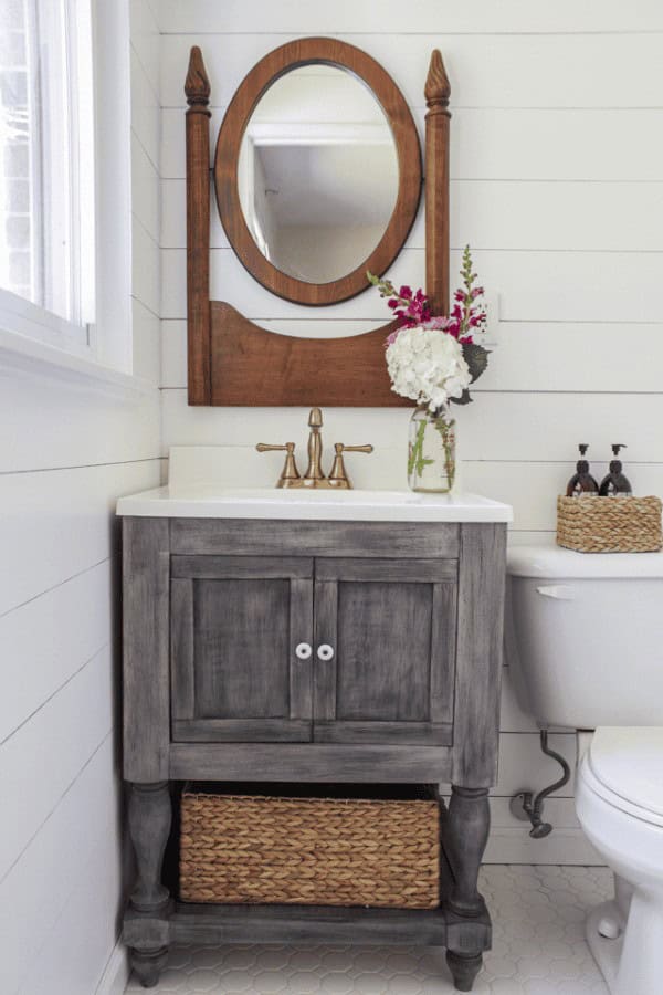 Small Master Bathroom Vanity