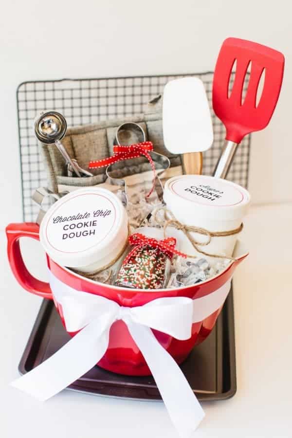 HOLIDAY COOKIE GIFT BASKET