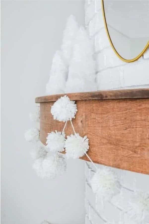 DIY Pom Pom Garland