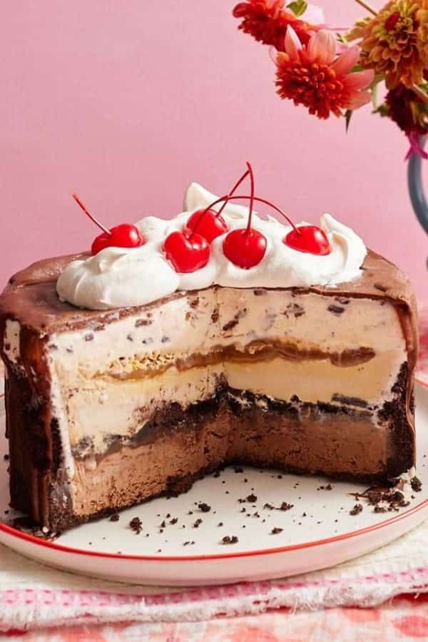 ICE CREAM CAKE