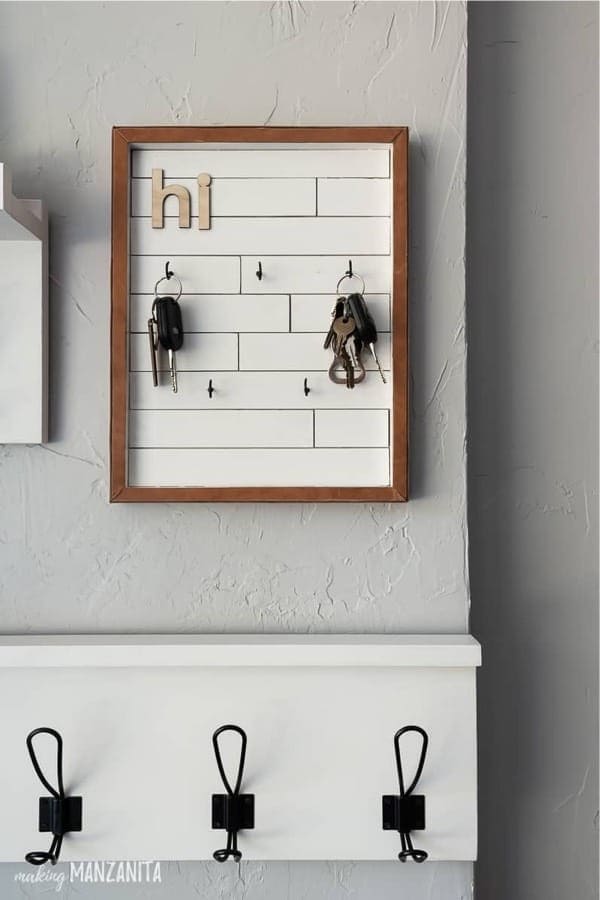 Modern Farmhouse Style DIY Key Holder