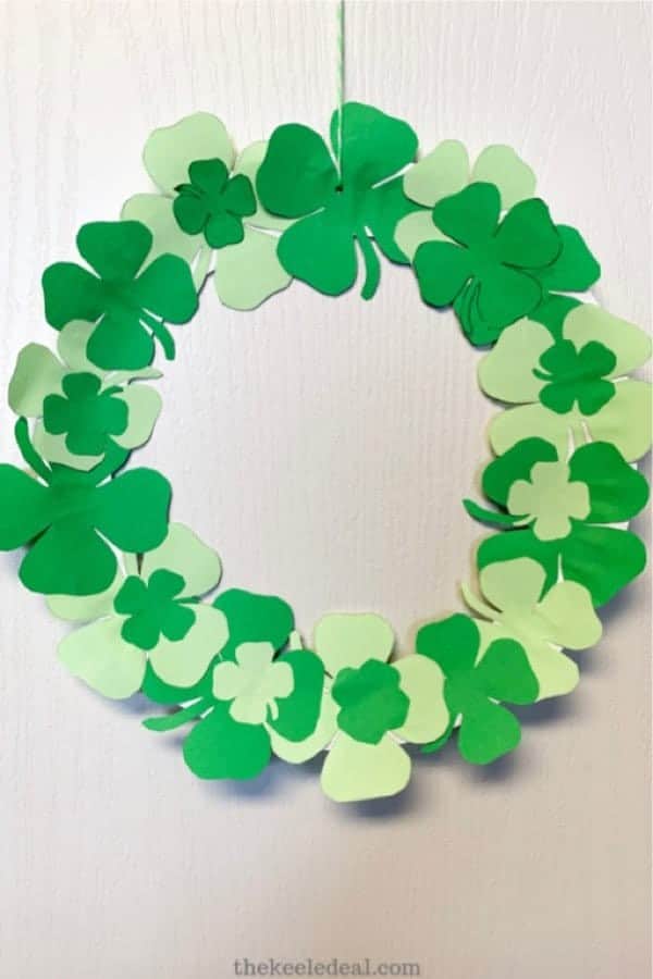 Easy Paper Plate St. Patrick’s Day Wreath Craft