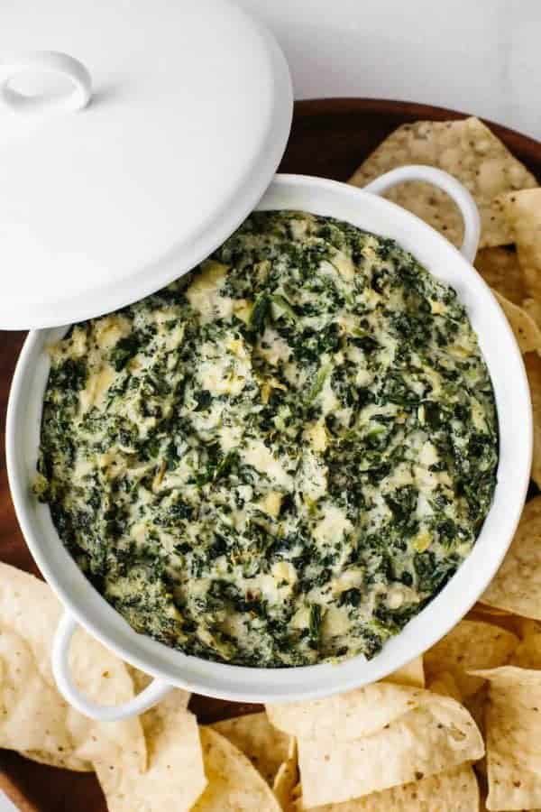 HEALTHY SPINACH ARTICHOKE DIP