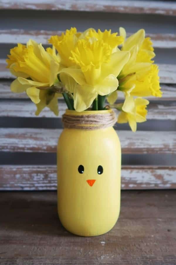 DIY EASTER CHICK MASON JAR VASE