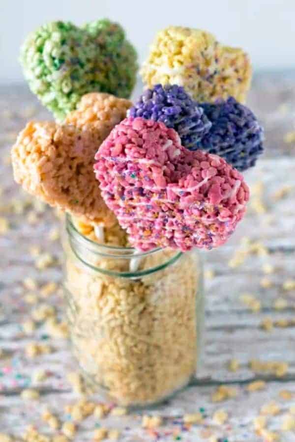 HEART-SHAPED RICE KRISPIE TREATS