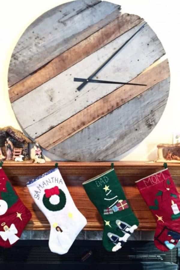 DIY Reclaimed Wood Clock