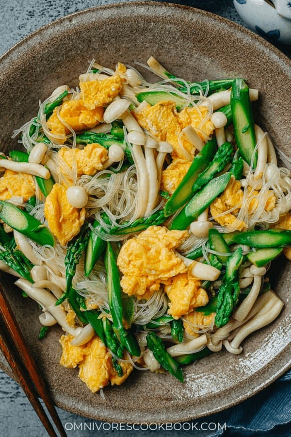 Mushroom and Asparagus Salad