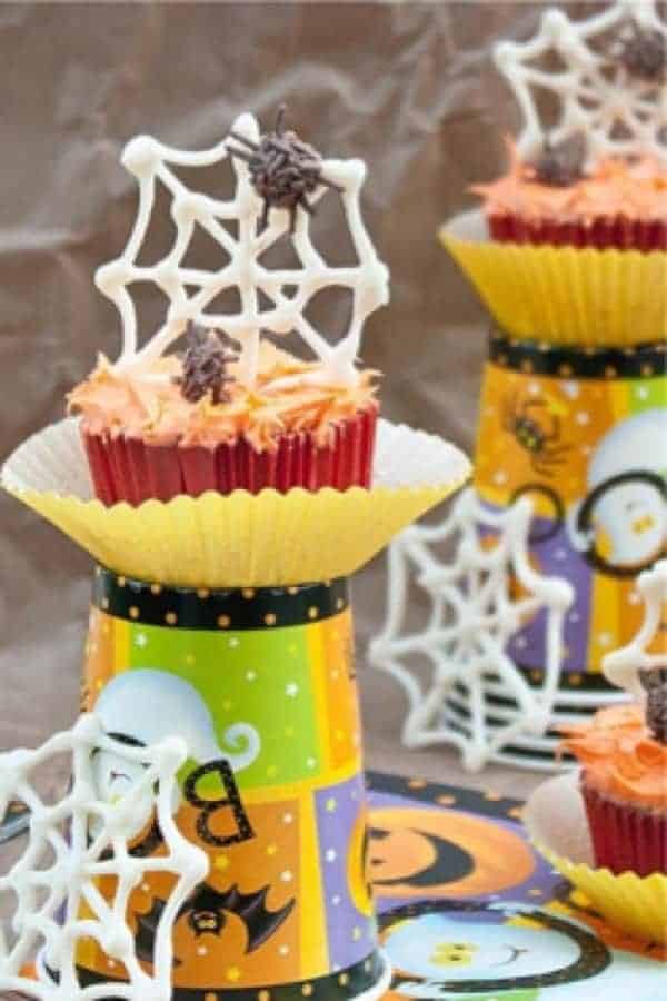 Chocolate Spider Web Cupcakes