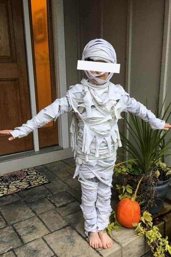 DIY MUMMY COSTUME