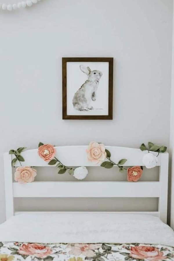 FELT FLOWER HEADBOARD GARLAND