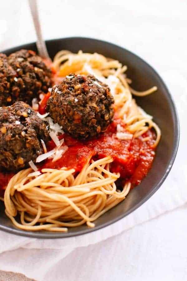 LENTIL AND MUSHROOM MEATBALLS