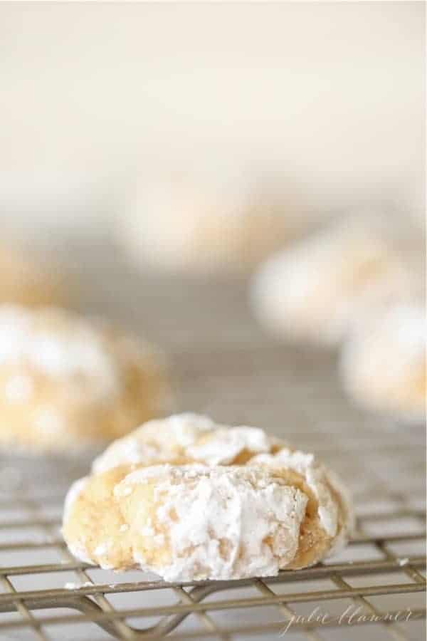 Pumpkin Gooey Butter Cookies