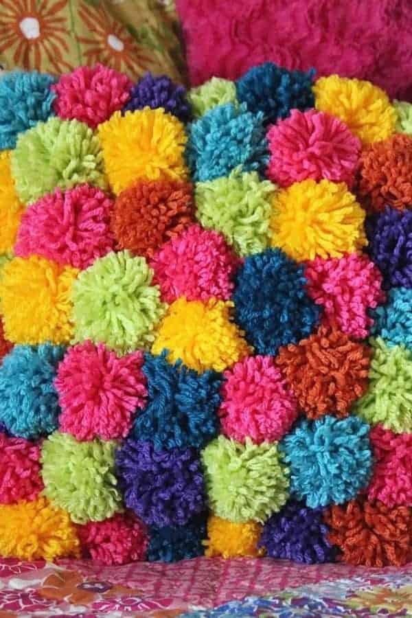 RAINBOW POM POM PILLOW