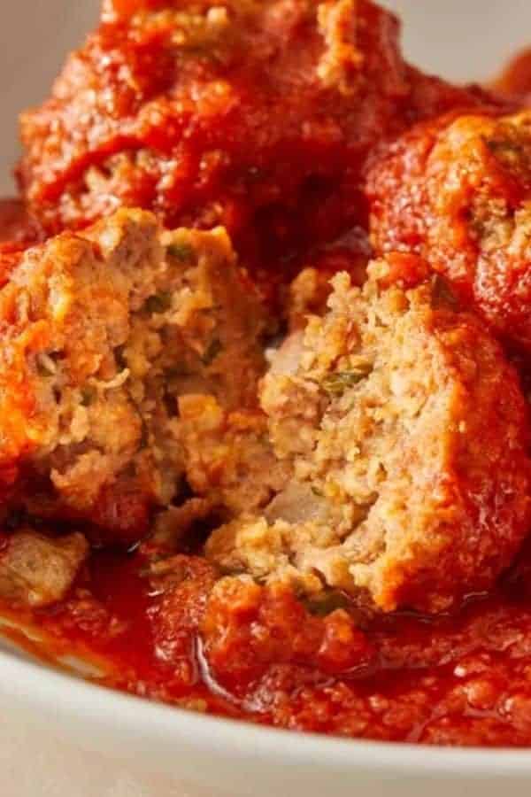 EASY CROCKPOT MEATBALLS