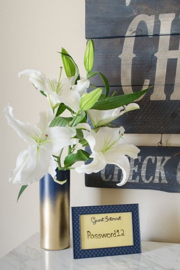 DOLLAR TREE VASE MAKEOVERS