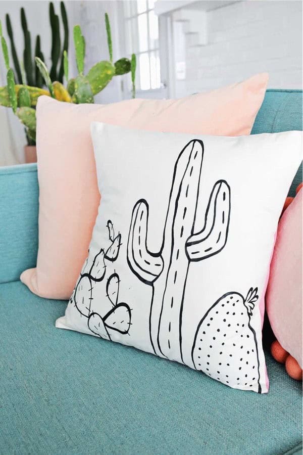 Cactus Outline Pillow DIY