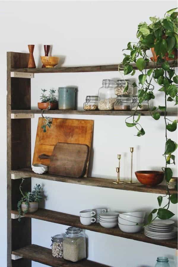 DIY Scrapwood Bookshelf