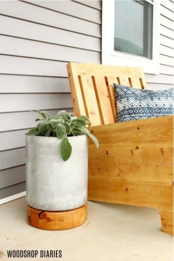 DIY Wood & Concrete Plant Holder