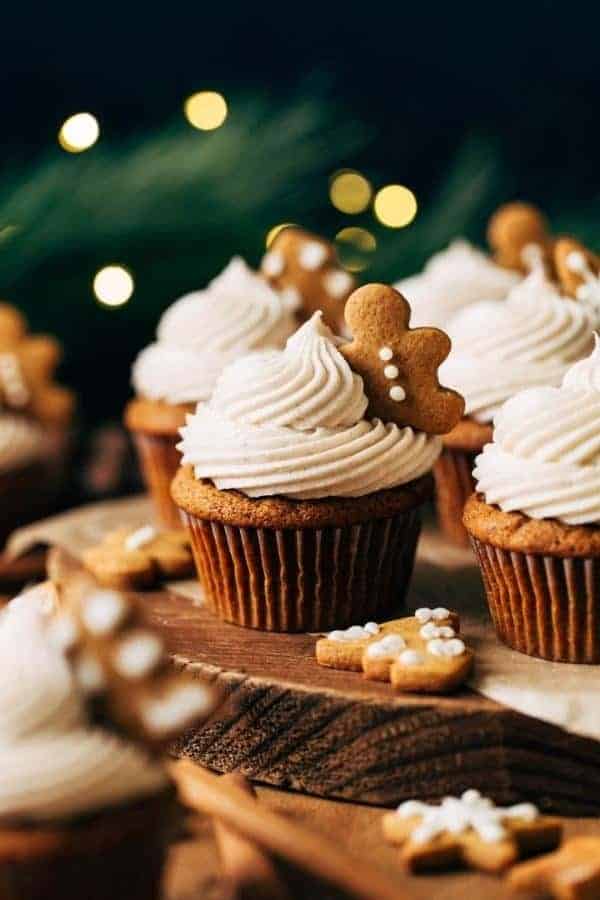 GINGERBREAD CUPCAKES