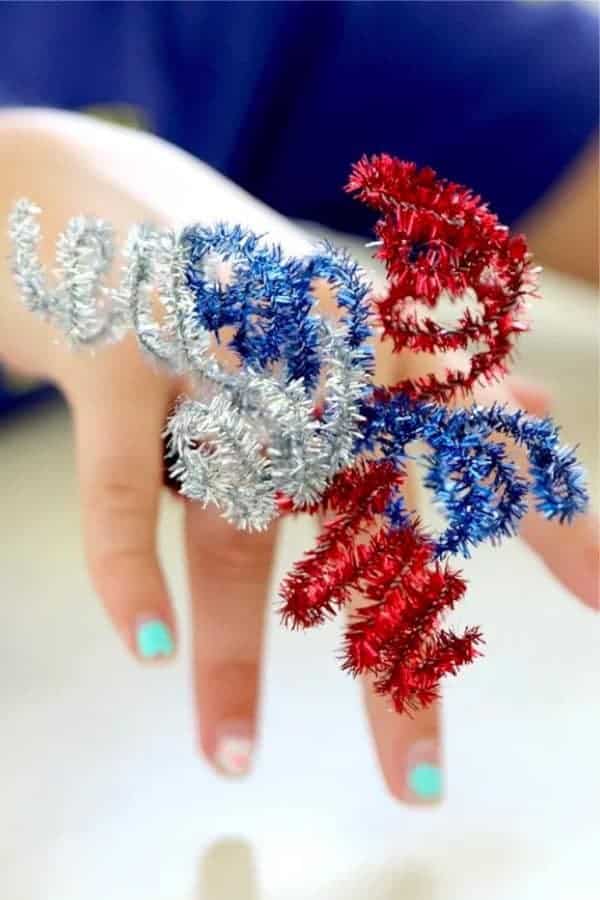 Exploding Pipe Cleaner Firework Ring