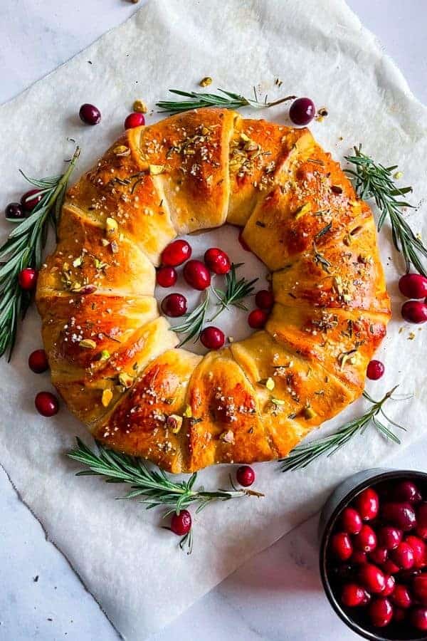 CRANBERRY BRIE CRESCENT WREATH