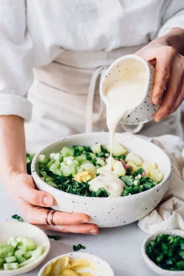 CREAMY VEGAN POTATO SALAD