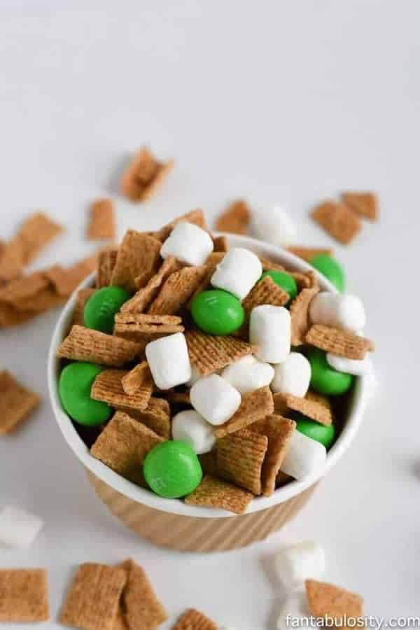 ST. PATRICK’S DAY TRAIL MIX